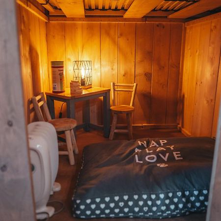 Cosy Forest Lodge Penrhos  Esterno foto
