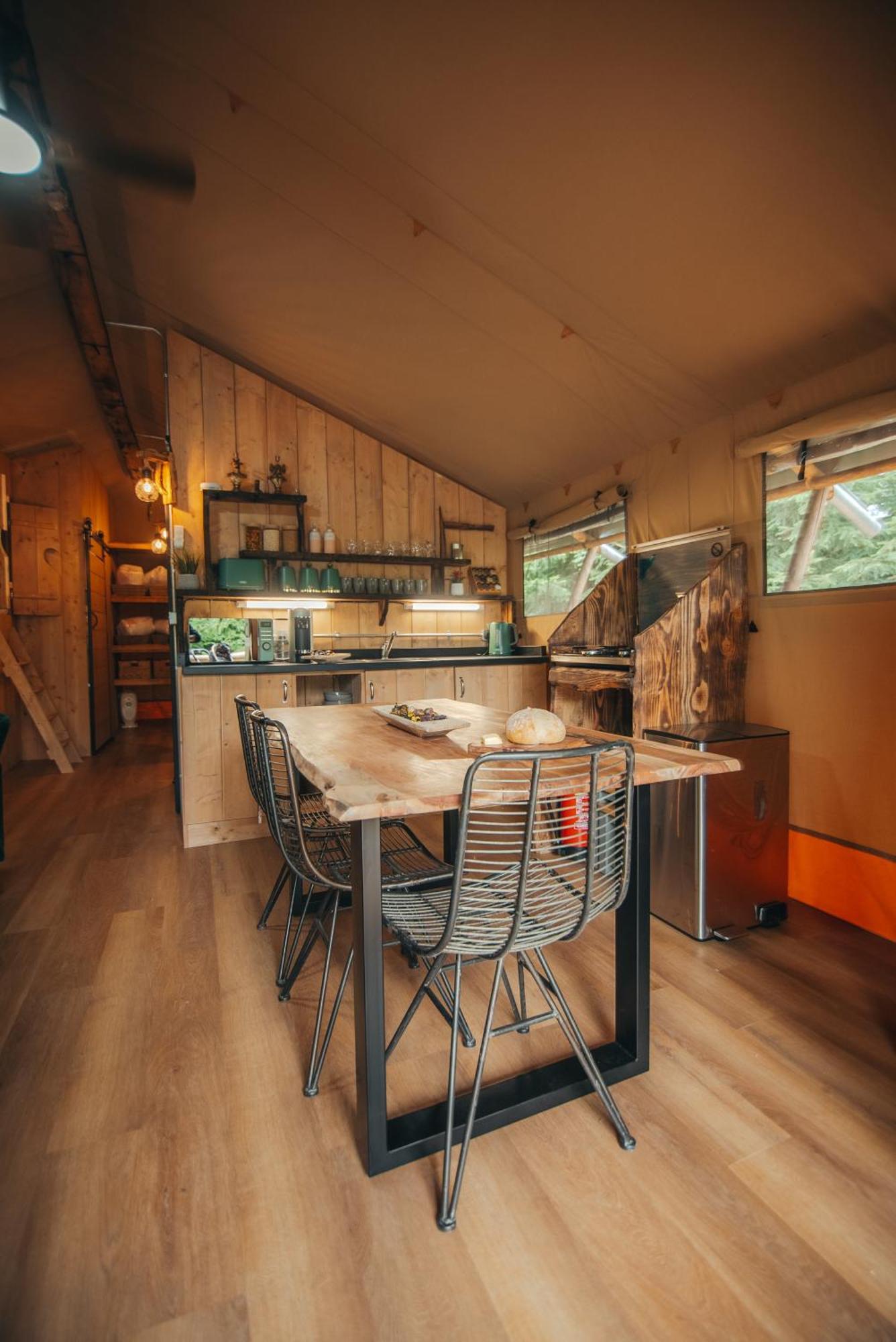 Cosy Forest Lodge Penrhos  Esterno foto