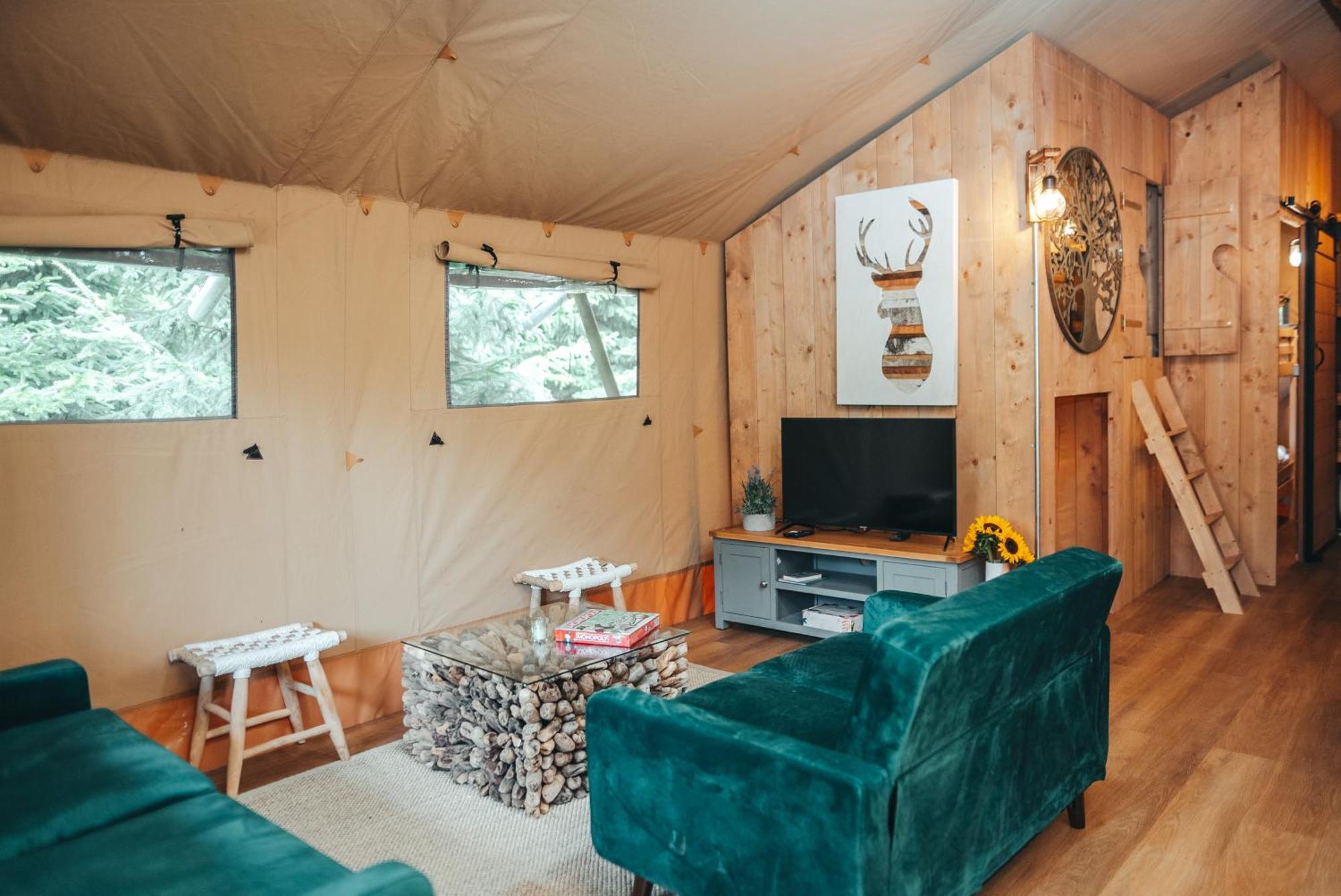 Cosy Forest Lodge Penrhos  Esterno foto