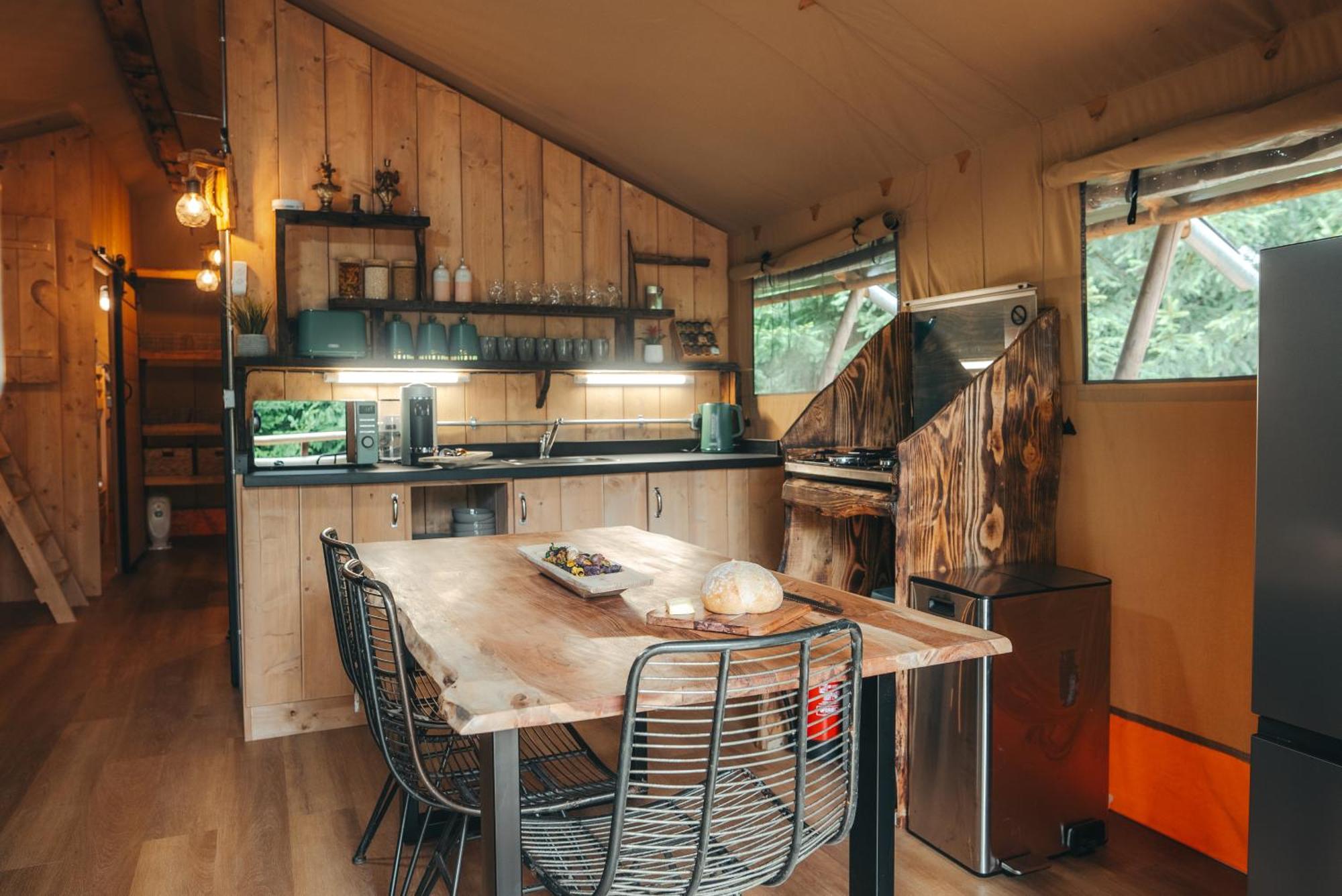 Cosy Forest Lodge Penrhos  Esterno foto