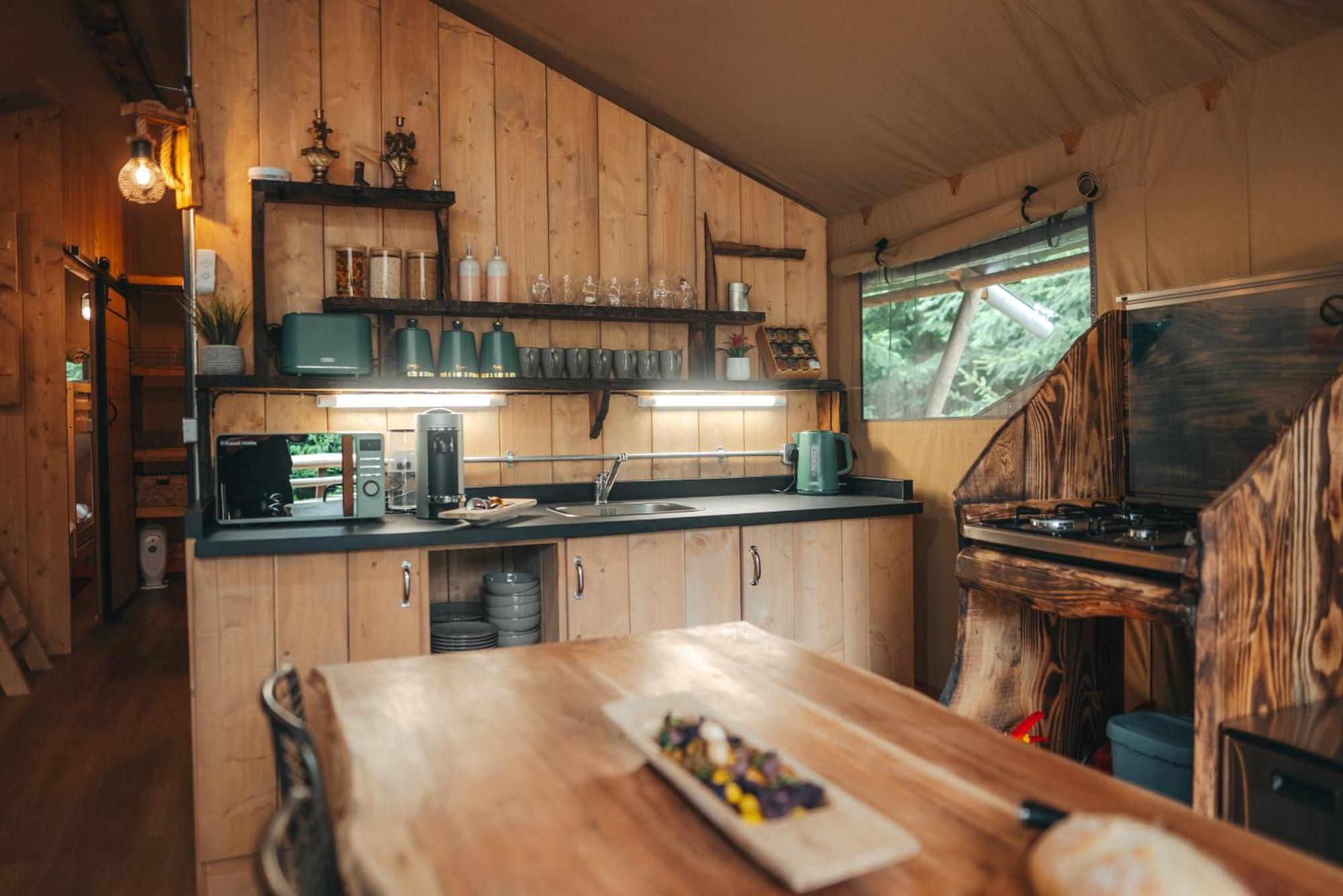 Cosy Forest Lodge Penrhos  Esterno foto